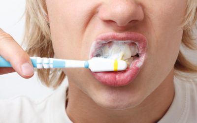 Os problemas da má escovação dentária